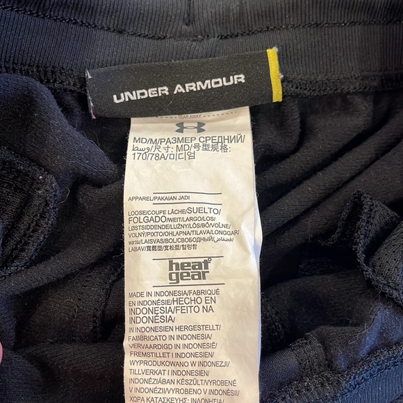 Under armour 3/4 pants - Picture 2 of 3